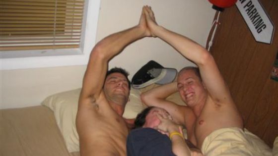 Amateur drunk threesome