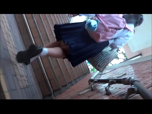 Asian schoolgirl upskirt