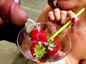 Dorothy reccomend strawberry cum