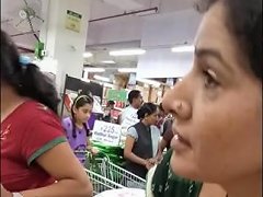 Clinic reccomend indian downblouse cleavage spycam