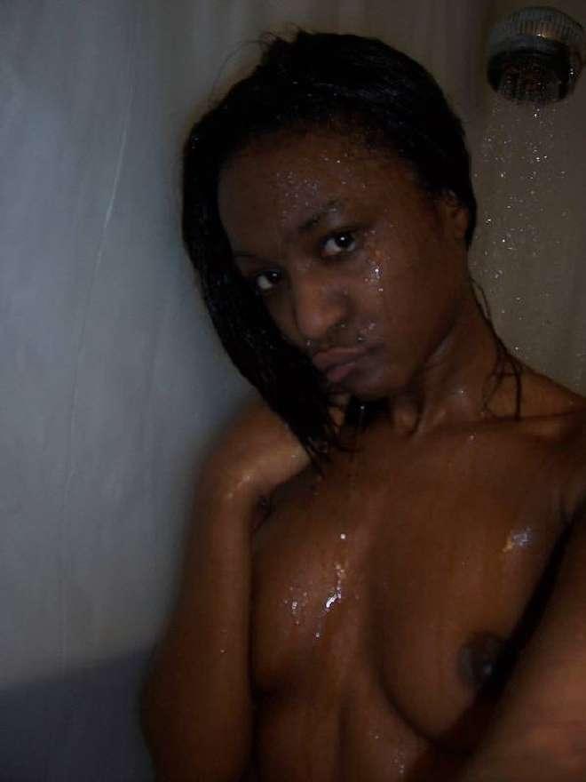 Twister reccomend pic of nude black girl shower