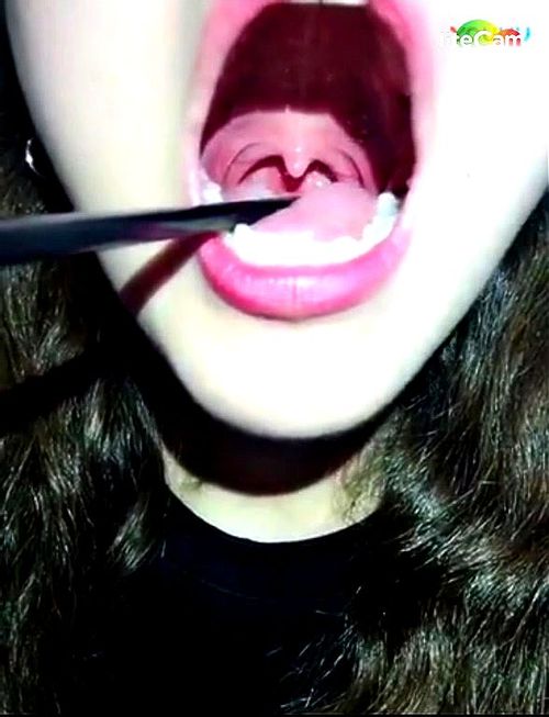 Chinese cute girl uvula throat