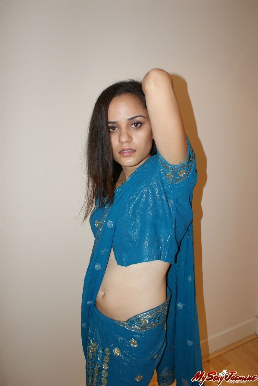Pluto recommend best of boobs big indian saree